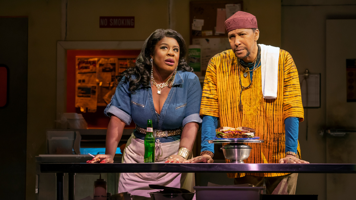 Show Photos - Clyde's - 11/21 - Uzo Aduba - Ron Cephas Jones - Photo: Joan Marcus